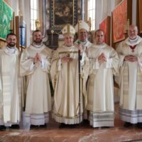 37. Jáhenské svěcení o slavnosti Všech svatých