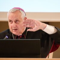 8. Setkání Charit českobudějovické diecéze s diecézním biskupem Mons. Vlastimilem Kročilem