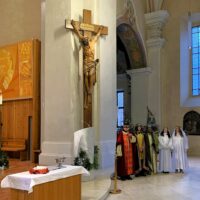 10. Českobudějovický biskup požehnal koledníkům Tříkrálové sbírky