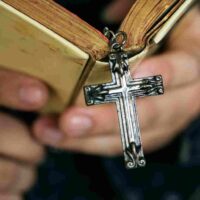 Ve Francii raketově roste počet katechumenů