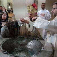 12. Velikonoční vigilie se křty v českobudějovické katedrále